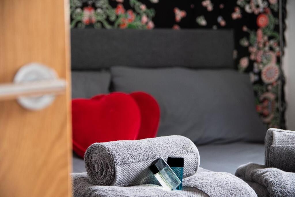 Luxury Central Bmth House With Hot Tub. Stunning! 본머스 외부 사진